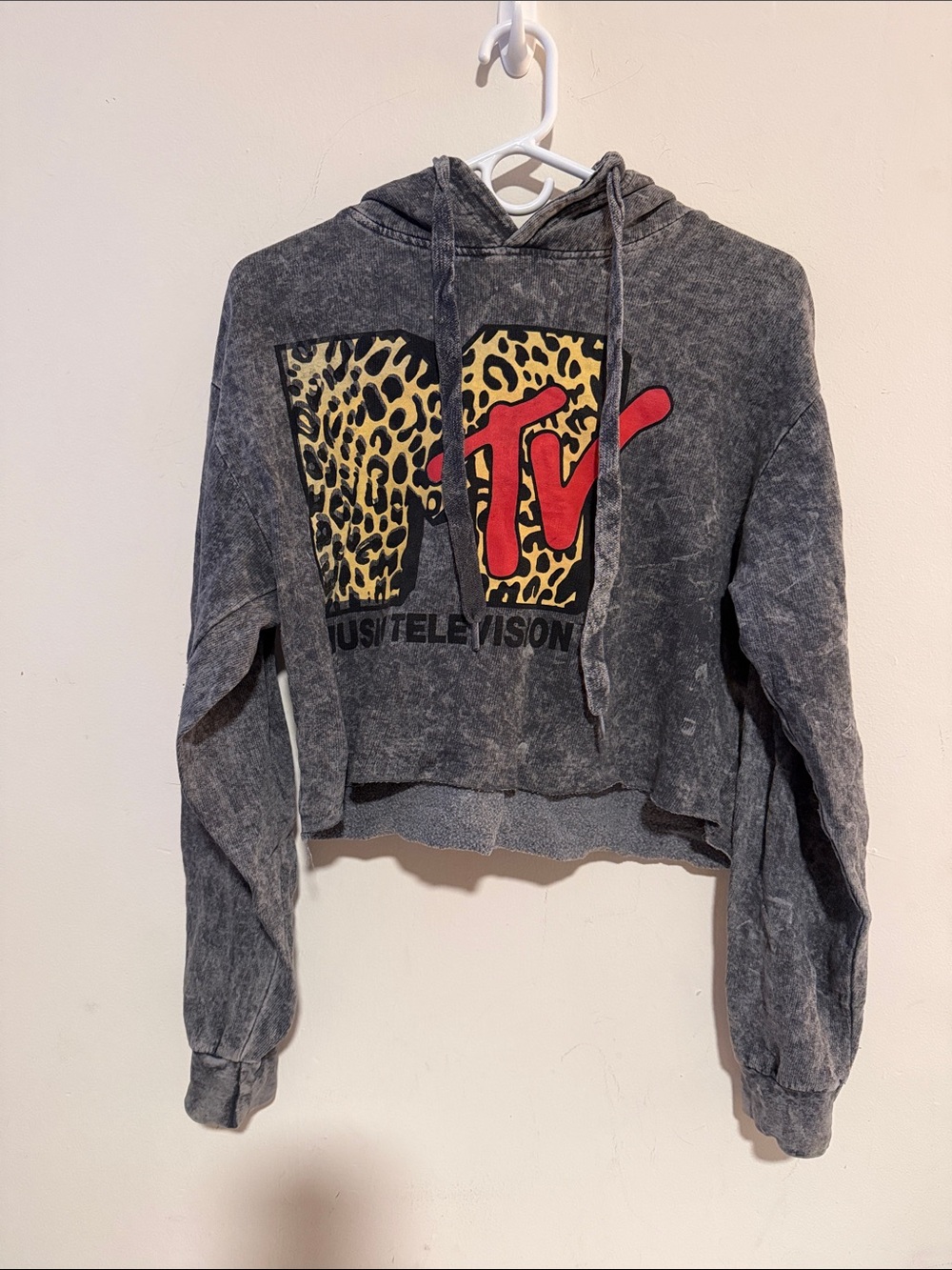 MTV Leopard Logo Cropped Hoodie - Black Wash